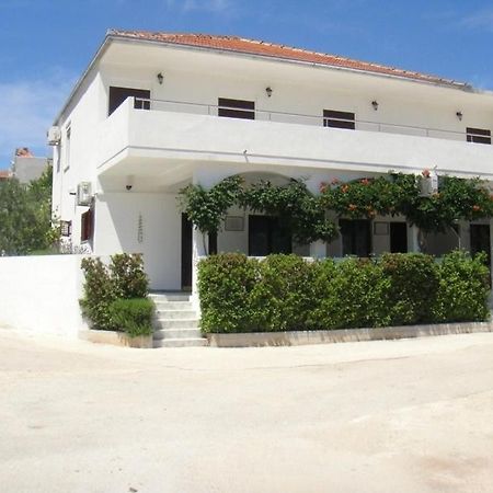 Apartments Ivan Orlic Vinišće Eksteriør billede